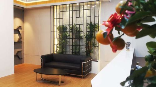 WAITING AREA